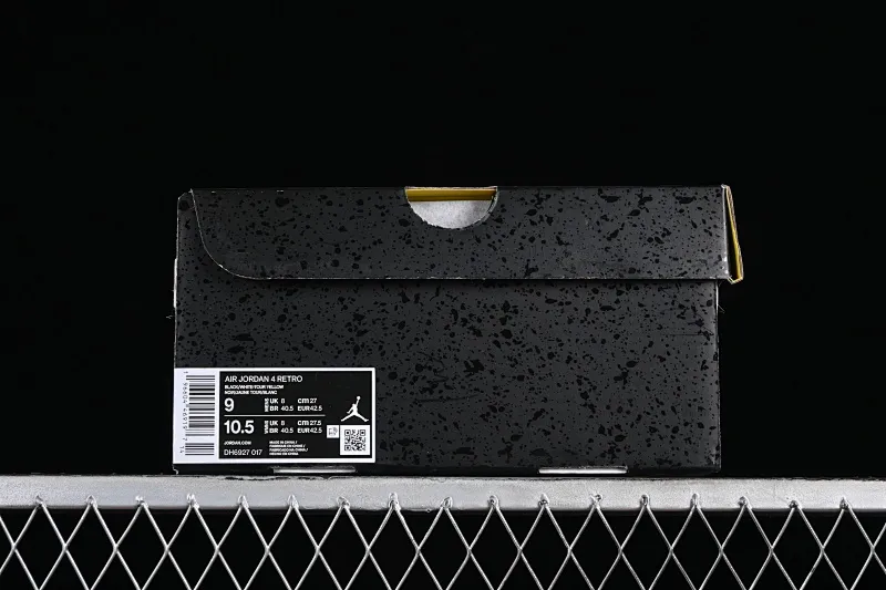 All categories Air Jordan Jordan series basketball shoes Air Jordan 4 foreign trade version Air Jordan 4 "Thunder" AJ4 Joe 4 Thunder replica basketball shoes DH6927-017